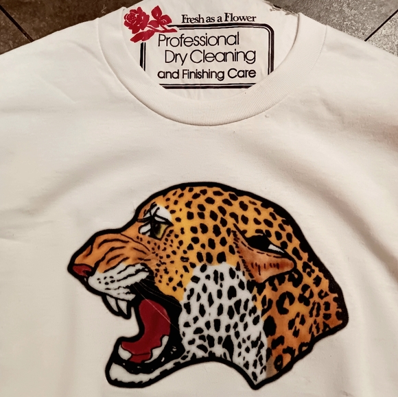 Men's (or Women's) Medium White Leopard Head Tee ☆Totally Bitchin'☆ - Picture 2 of 6